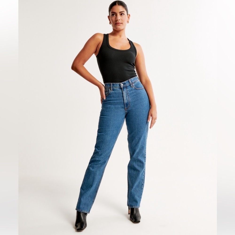 Curve Love High Rise 90’s Straight Jeans